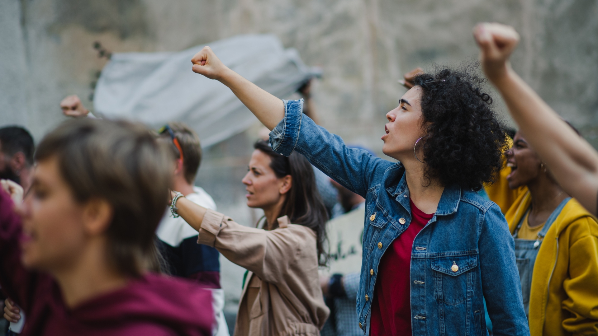 16 giorni di attivismo: Uno sforzo globale per porre fine alla violenza di genere
