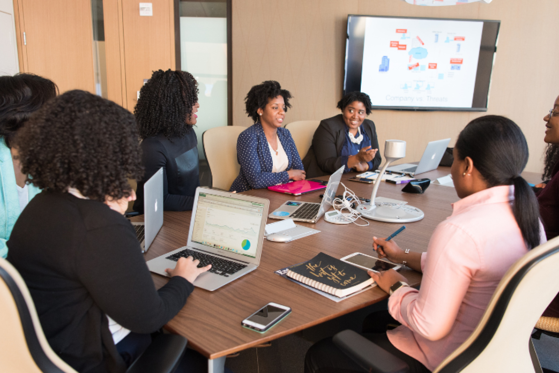 参加下一次社区委员会会议