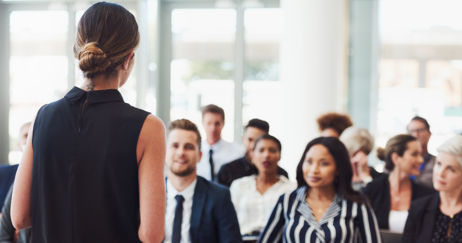 Convi&eacute;rtete en orador y capacita a los j&oacute;venes