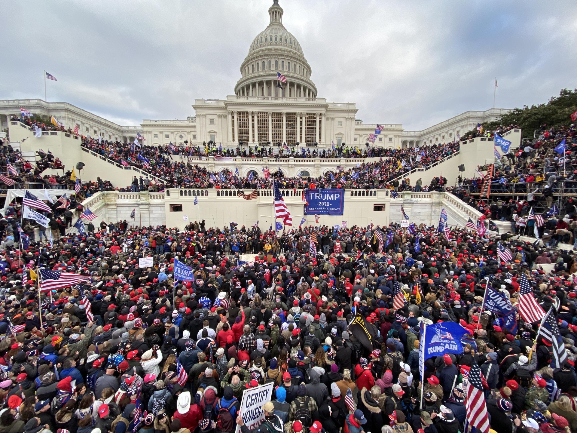 Le COE condamne la violence qui a eu lieu le 6 janvier &agrave; Washington, D.C.