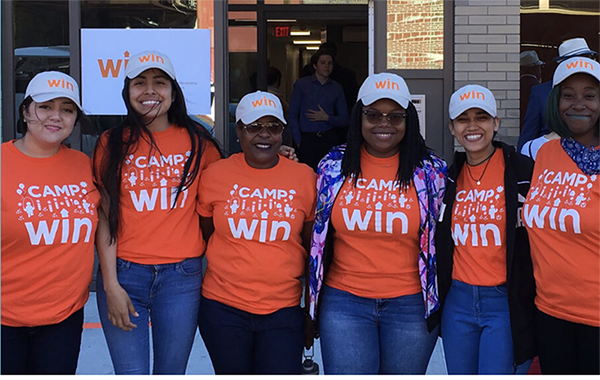 WINNYC: Ofr&eacute;zcase como voluntario para ayudar a romper el ciclo de los sin techo